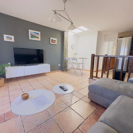 Apartamento Niar Apartment Плая Онда Екстериор снимка