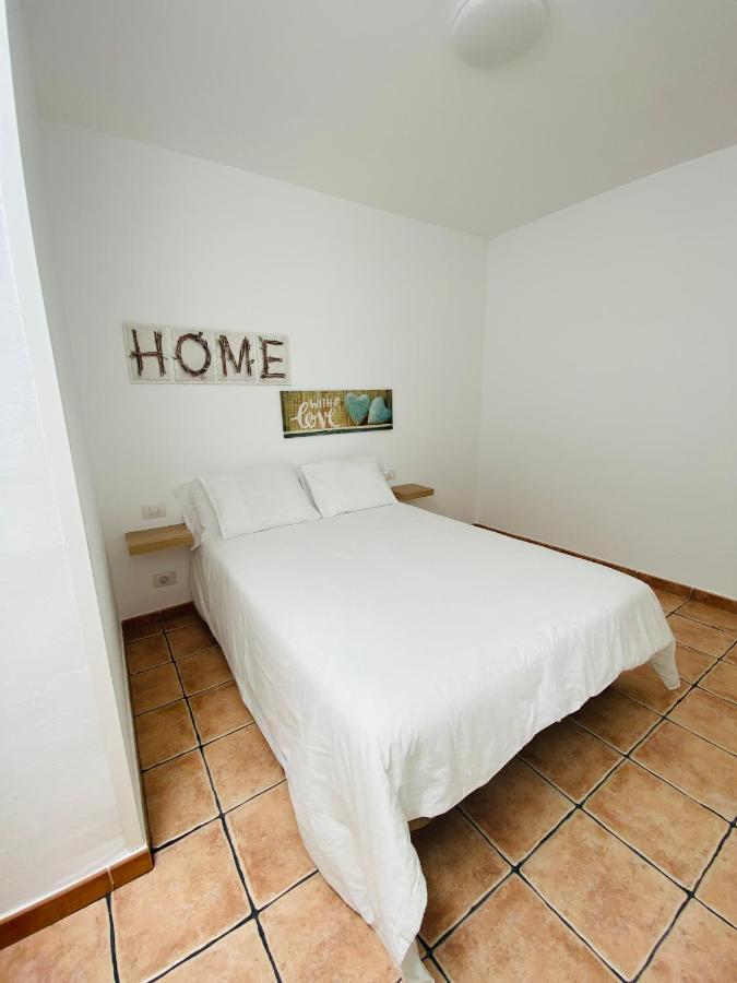 Apartamento Niar Apartment Плая Онда Екстериор снимка