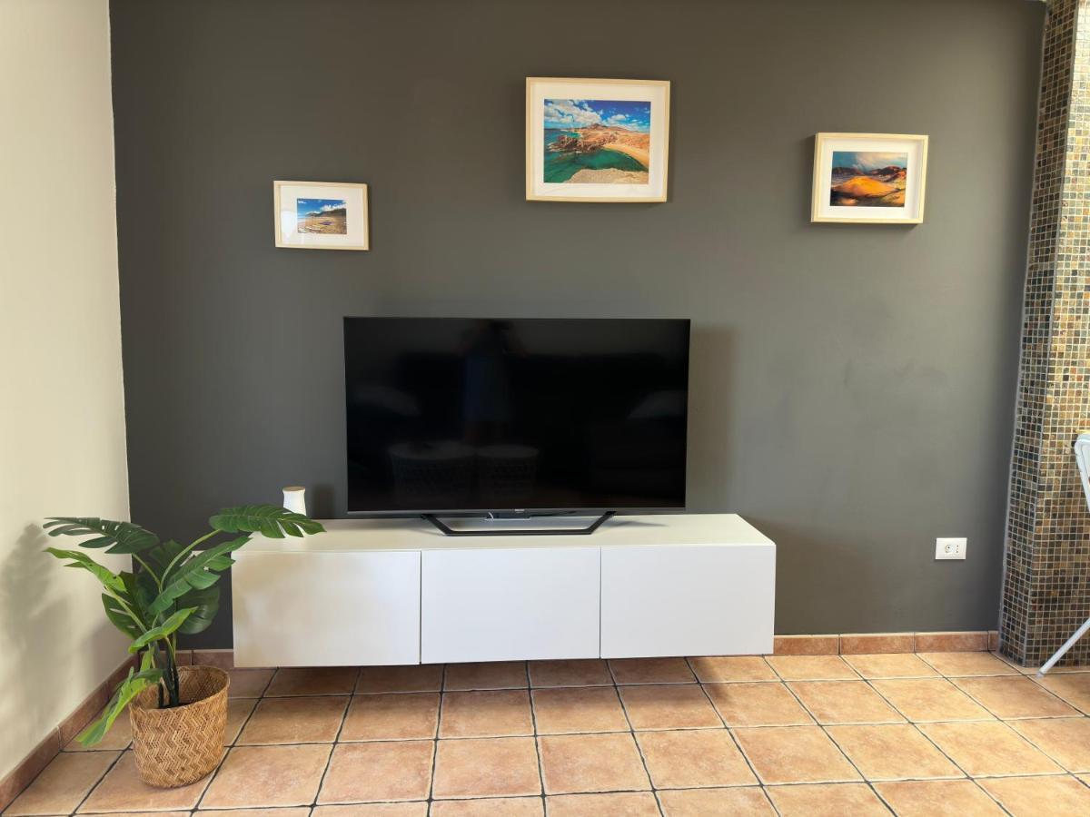 Apartamento Niar Apartment Плая Онда Екстериор снимка
